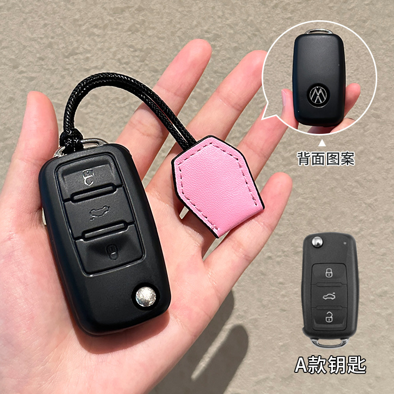 폭스바겐 모델 A 매트 블랙 + 핑크 팔찌