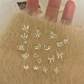 耳钉;耳环;项链