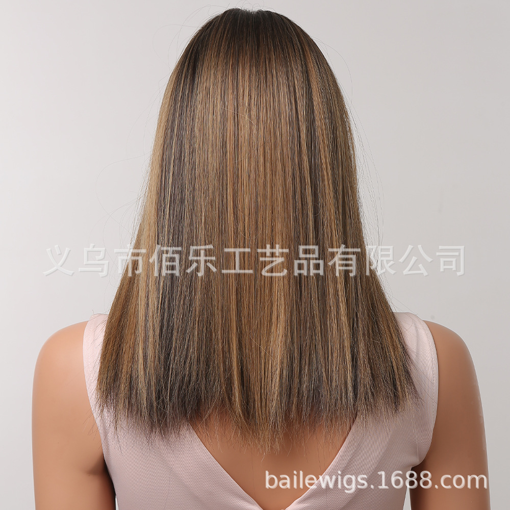Pelucas calientes europeas y americanas, seda de alta temperatura, gradiente marrón, flequillo, cabello largo y liso teñido en la parte superior de la cabeza, cubierta completa natural wigs