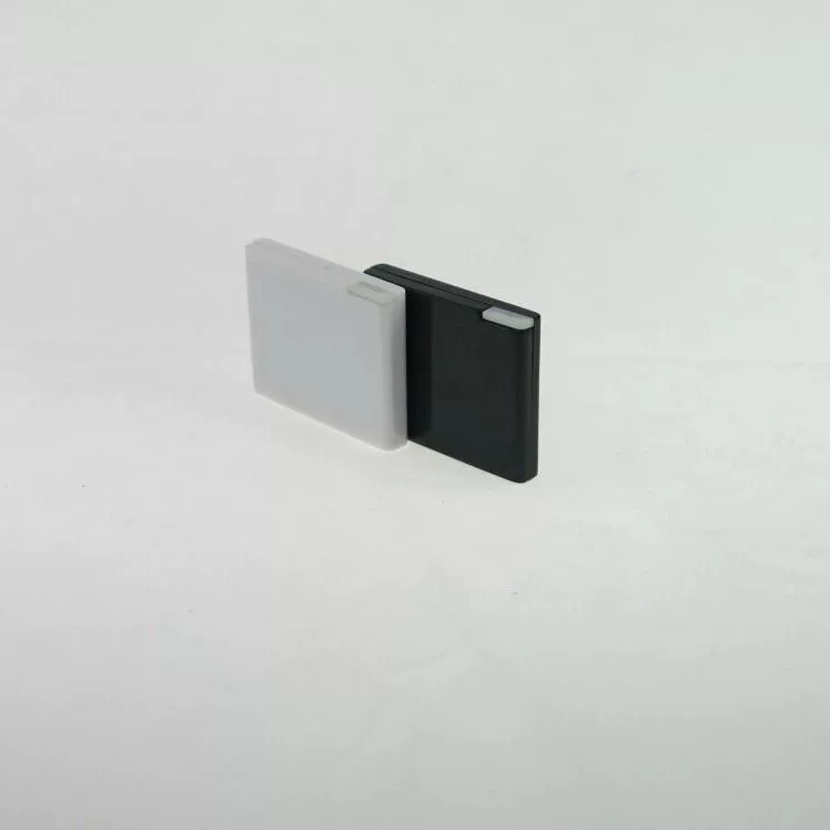 Bluetooth аудио-приёмник (I‑WAVE), интерфейс док-станции iPod на 30-кнопок, Bluetooth 2.1, радиус действия 10 м