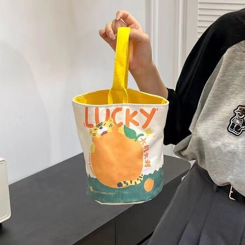 Original ins illustration portable bucket bag handbag hand-held outing snack canvas bag cute outing small bag