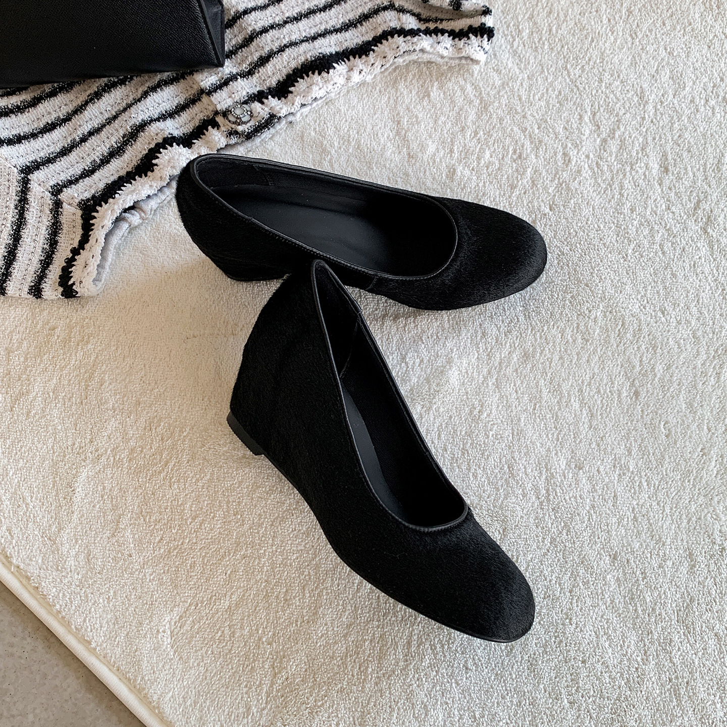 Giày cao gót nữ đế xuồng platform da bò họa tiết da báo, mũi tròn, dáng slip-on, gót ước lượng 6-8 cm — màu đen