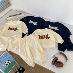 2024春季韓版嬰兒連體衣新款簡約字母繡花長袖包屁衣兒童外穿爬服