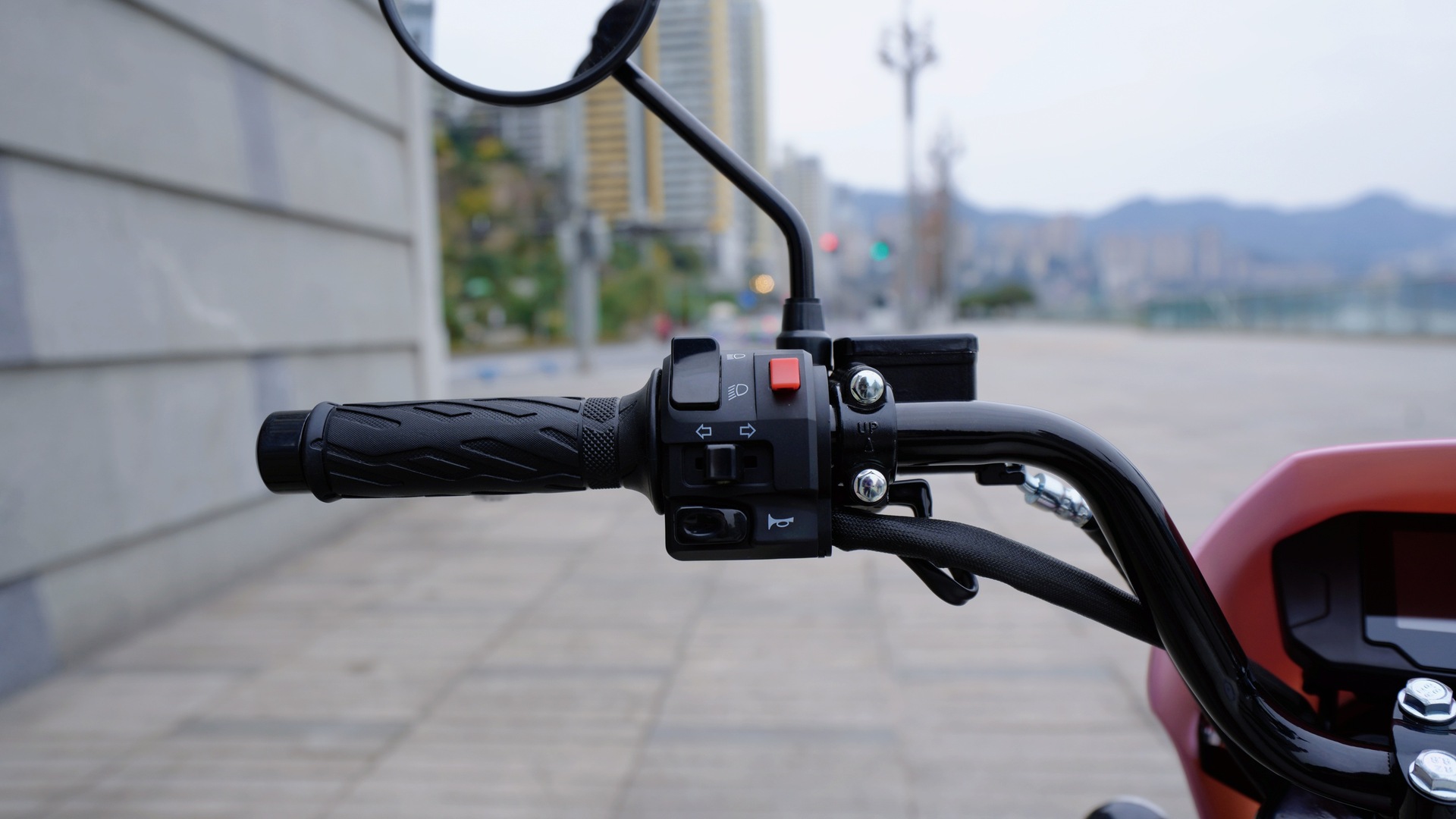 The Haochen Is Adorable, Low-Slung, with a Large Fuel Tank, Front and Rear Disc Brakes, Compact and Flexible, Perfect for Trendy Outings. Motorcycle