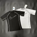 226 short sleeved tight fitting clothes