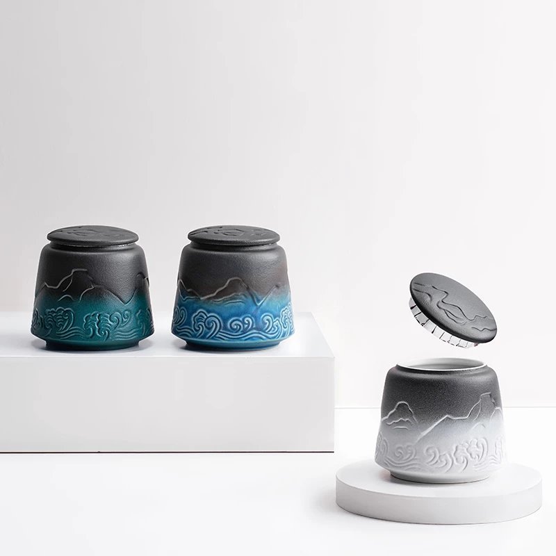 Creative Langzhou Gradient Small Tea Canister &ndash; Portable, On-the-Go Storage Jar for Kung Fu Tea Sets, Moisture-Proof Tea Container in Red and Green Designs