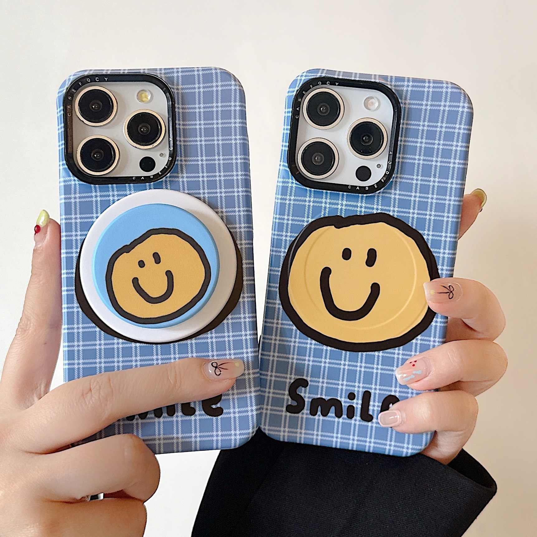 Smiley simple a cuadros azules para Apple 15ProMax funda para teléfono móvil 16Pro atracción magnética 14/13 personalidad 16PM