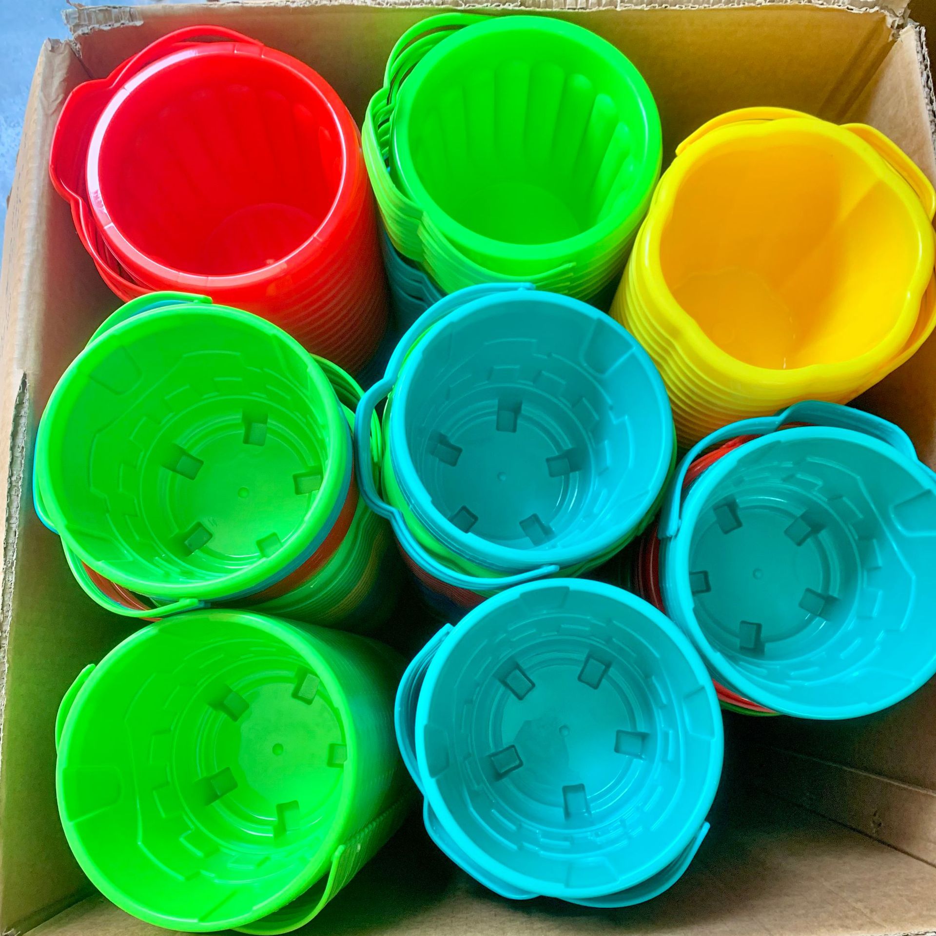 Juguetes de playa para niños Barril de playa engrosado, herramientas de excavación de arena, jugar en la nieve, jugar en la arena, pequeñas tiendas, puestos en lugares escénicos