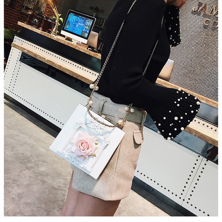 Women's Small Pu Leather Flower Streetwear Pearls Lock Clasp Shoulder Bag display picture 4