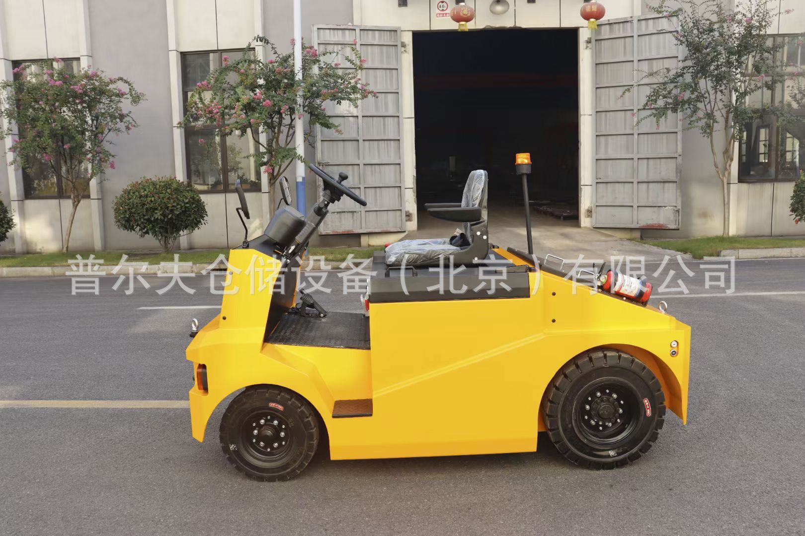电动牵引车蓄电池拖车头同轨迹挂车场内周转工具车拖车非标厂家