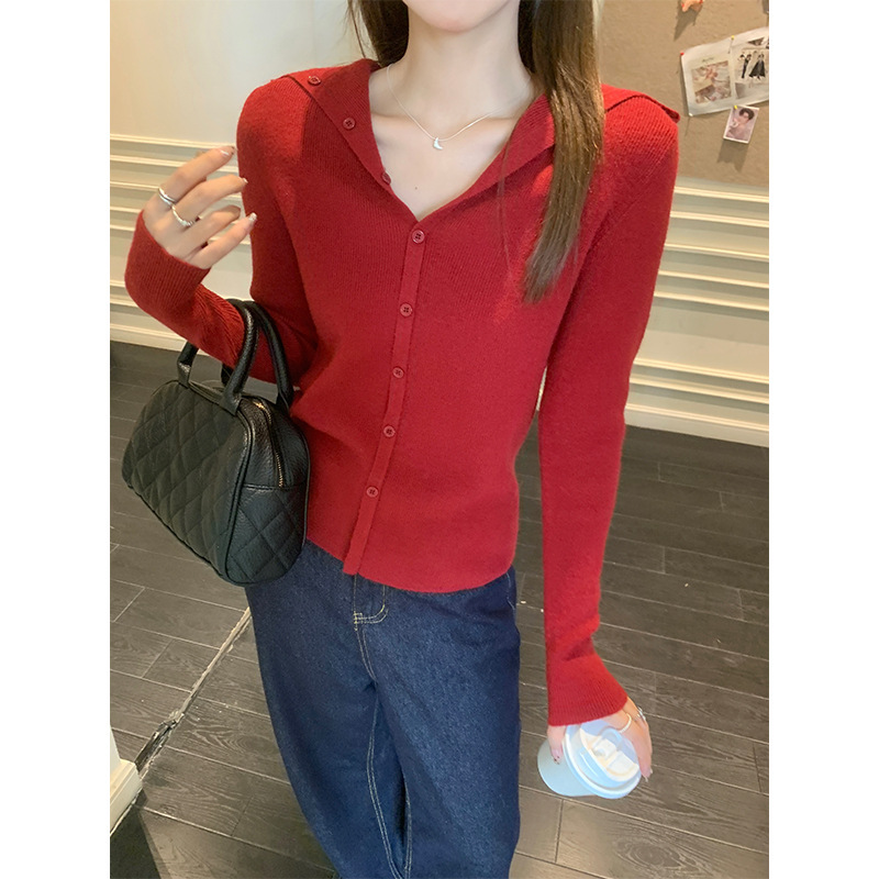 Red White Lapel Christmas Knitwear Knitwear for Women 2025 Autumn and Winter V Neck Slim Bottoming Shirt Inner Wear