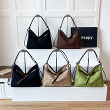 ƤqɫϵذﶬаٴƤۆμͨб