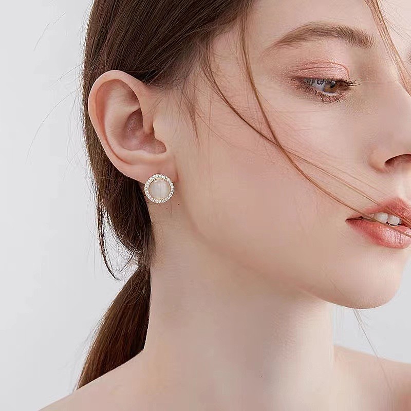 Elegant retro earrings