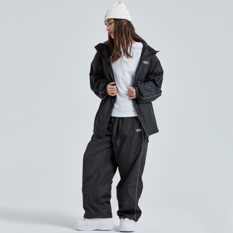 Black (women's model)