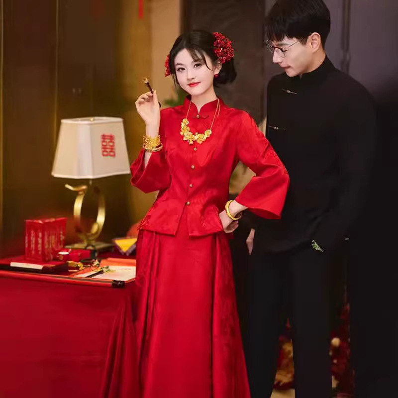 New Chinese-Style Toast Dress Qipao for Bride, Long-Sleeve Two-Piece Set, Traditional Chinese Style for Engagement and Homecoming Banquet, Autumn and Winter Season