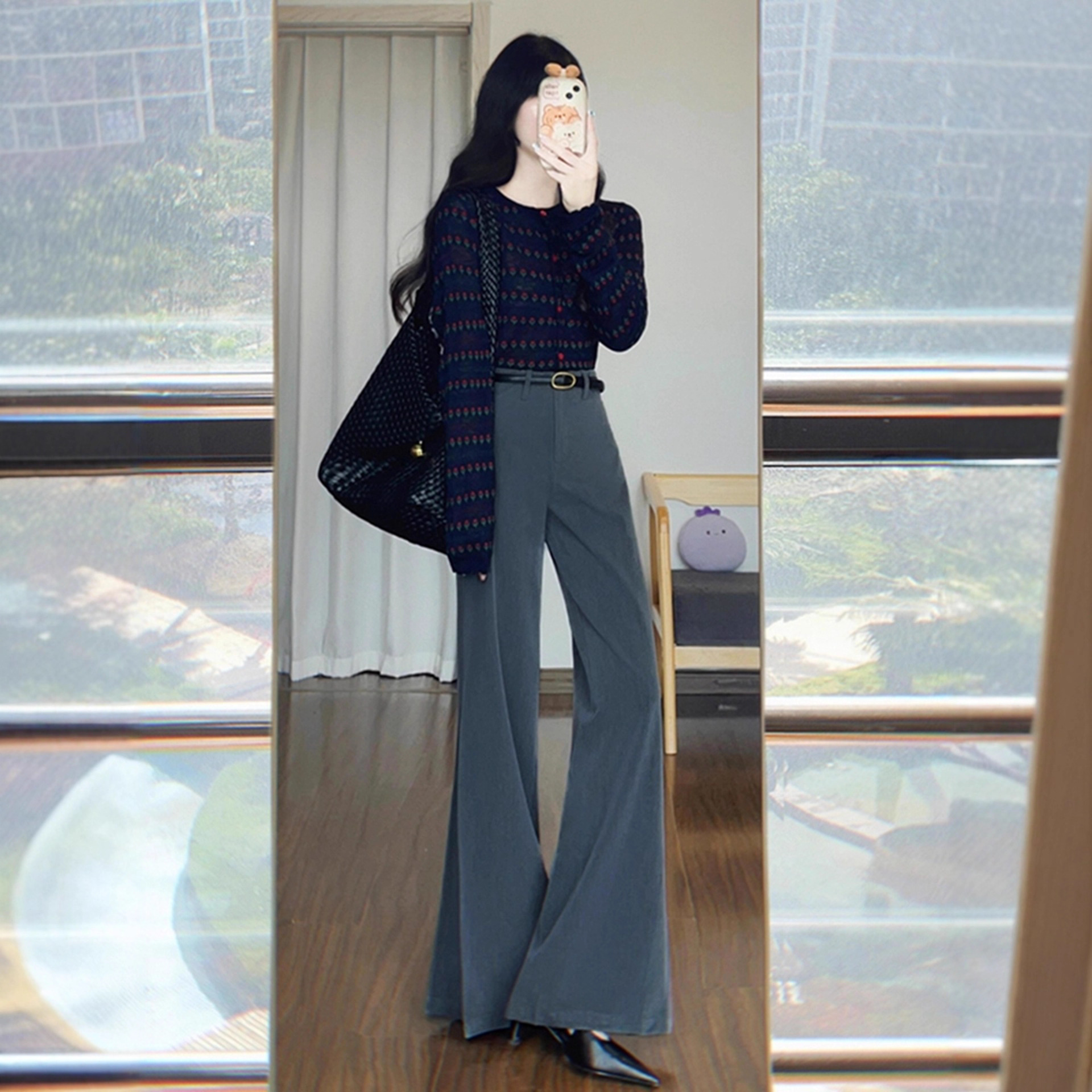 250901 Petite and Stylish Long Pants with a Drapey, Relaxed Feel in Blue-Gray Flared Suit Pants for Women in Autumn