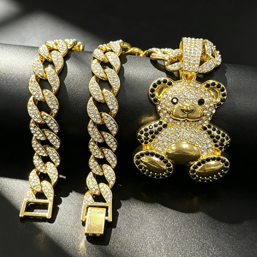 Ventas transfronterizas calientes de aleación cubana collar de colgante de oso animal estilo hip-hop personalidad de diamante completo accesorios para hombres