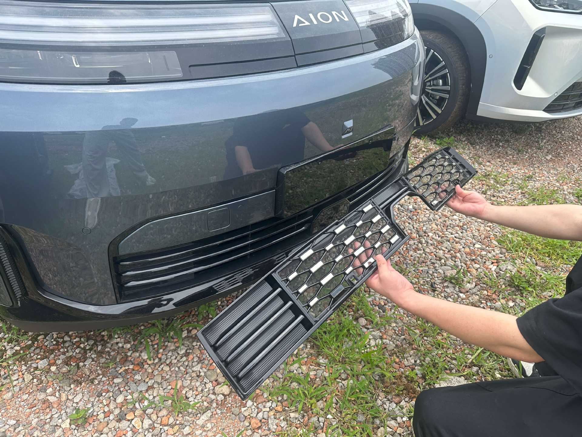Suitable for Xpeng Gx Insect-Proof Net, Front Bumper Air Intake Grille, Dust Cover, Water Tank Protective Cover, Modification Accessories