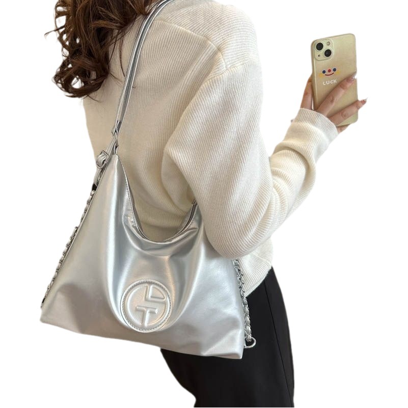 Bolso de mano de gran capacidad de alta calidad de la cadena de cuero suave nicho diseño mochila moda hombro bolsa de mensajero de la manera