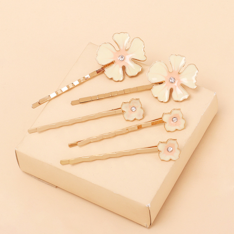 13g Weight Headwear Classification Women'S Gender Korean Style Style White, Pink, Yellow Color Oil Drop Flower Rhinestone Word Hairpin Niche Fashion Design Hair Accessories 2