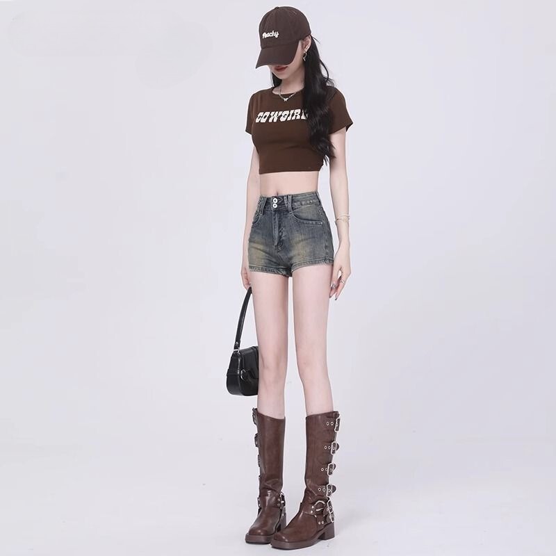 American Retro Denim Shorts for Women, 2026 Summer Trendy Versatile New High-Waisted Tight A-Line Hot Pants American Retro Denim Shorts for Women, 2026 Summer Trendy Versatile New High-Waisted Tight A-Line Hot Pants