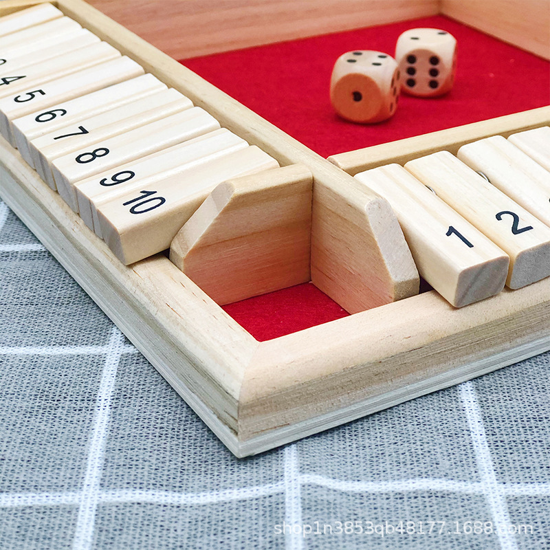 Juguetes transfronterizos CE y CPC Ajedrez de ajedrez y cartas Números de doble cara Juego de flop de cuatro lados Ajedrez Vino Vino Juego de mesa Bar 3