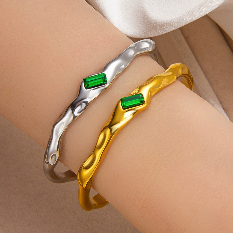 Браслет из emerald натурального камня, цепь из нержавеющей стали, европейский стиль, 18 карат, простой и элегантный дизайн, стиль легкой роскоши