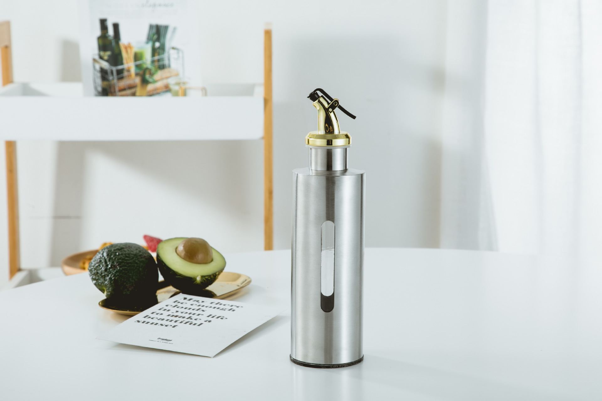 Stainless steel oil bottle spice bottle visual oil control bottle oil control jar kitchen spice bottle light soy sauce barbecue vinegar gold-plated