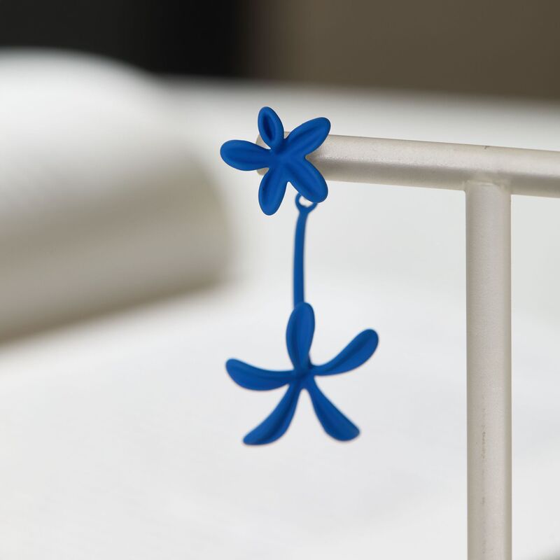 Klein Blue~Gardenia Flower Ear Clips with a Cool and Stylish Vibe, Unique and Beautiful Earring Design, Exaggerated Non-Pierced Ear Accessories