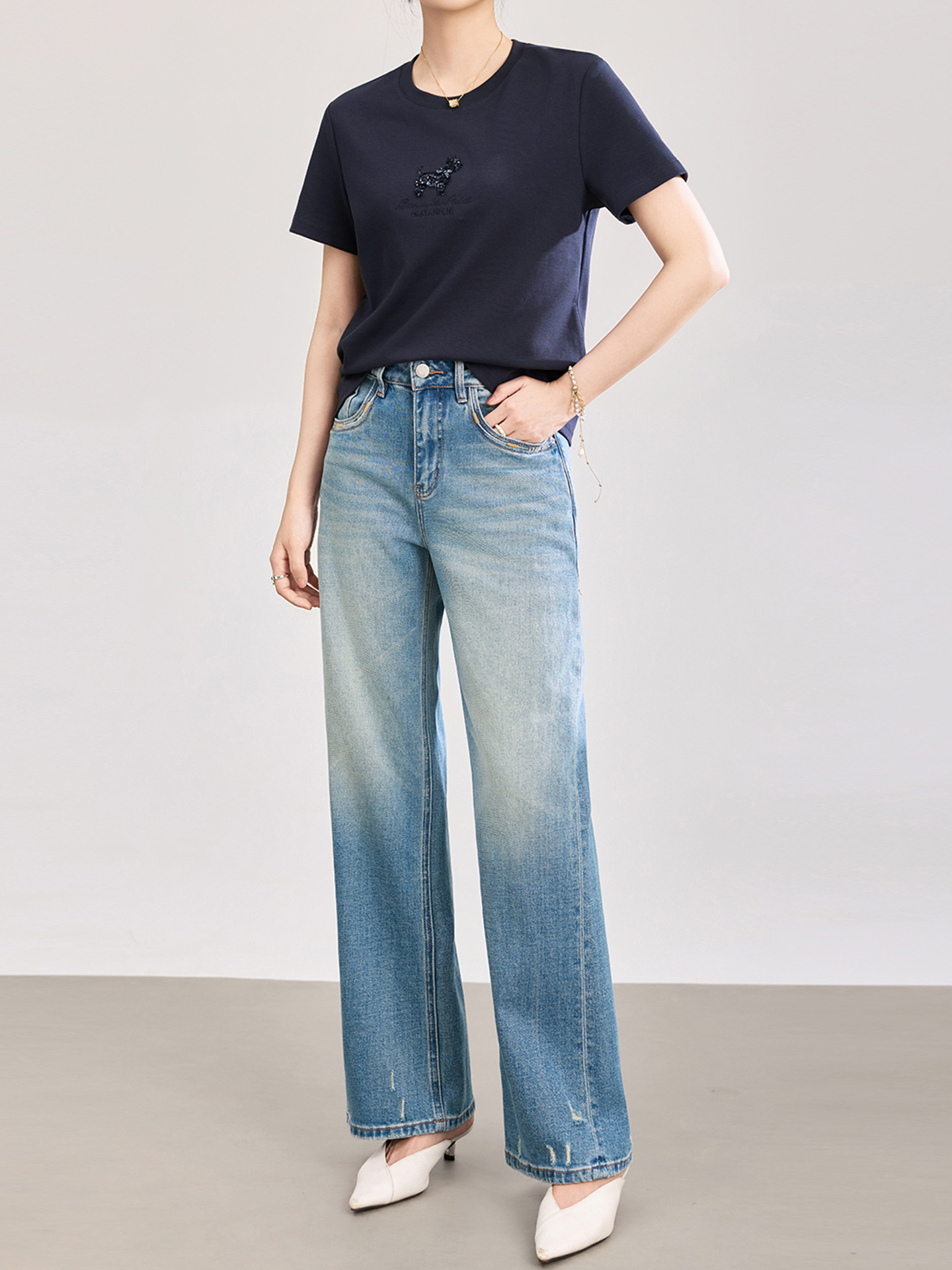 Quần jean nữ ống rộng cạp cao hiệu ứng mài rách phong cách vintage — xanh lam