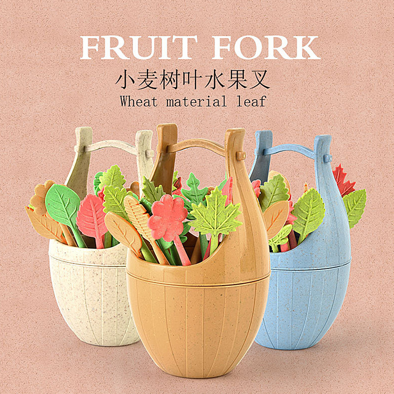 Children's small fruit fork