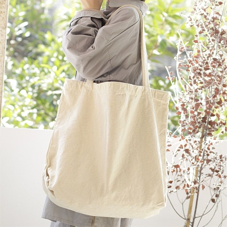 New suburban Japanese style canvas bag, large capacity single shoulder shopping bag, versatile, simple, everyday literary