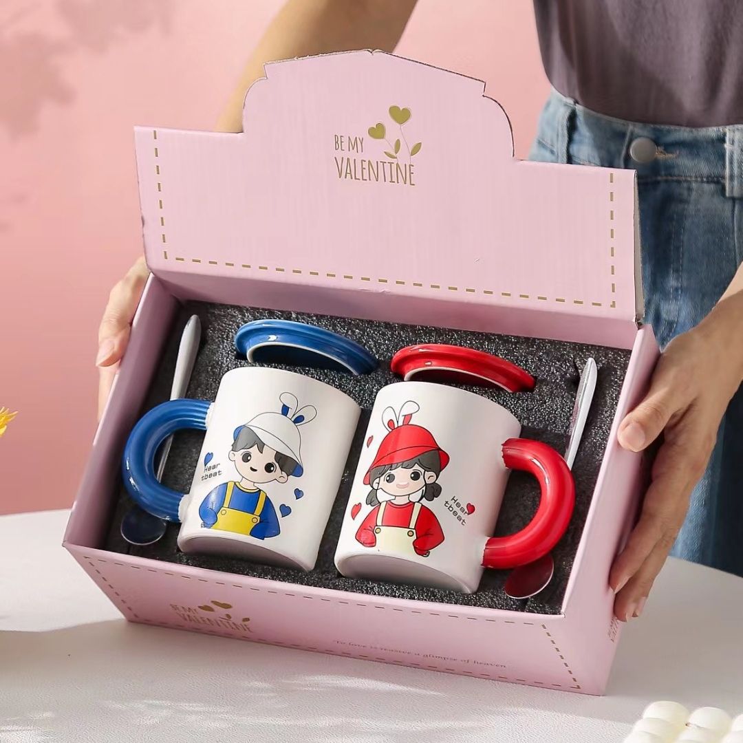 Caja de regalo de la taza de la pareja de niños y niñas de dibujos animados creativos de alta apariencia traje de regalo de San Valentín taza personalidad