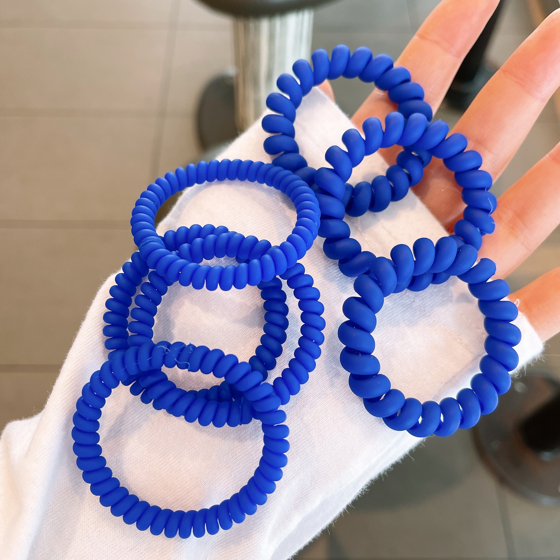 Korean Klein blue highelastic telephone wire hair ring frosted seamless head ropepicture3