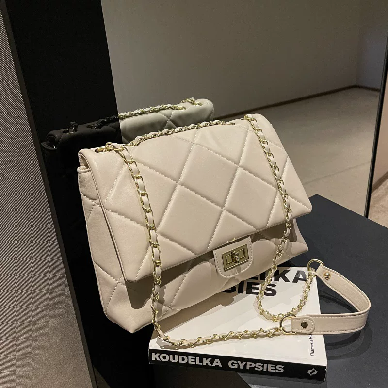 Цепочка, зимняя сумка на одно плечо, корейский стиль, в стиле Chanel, цепочная сумка