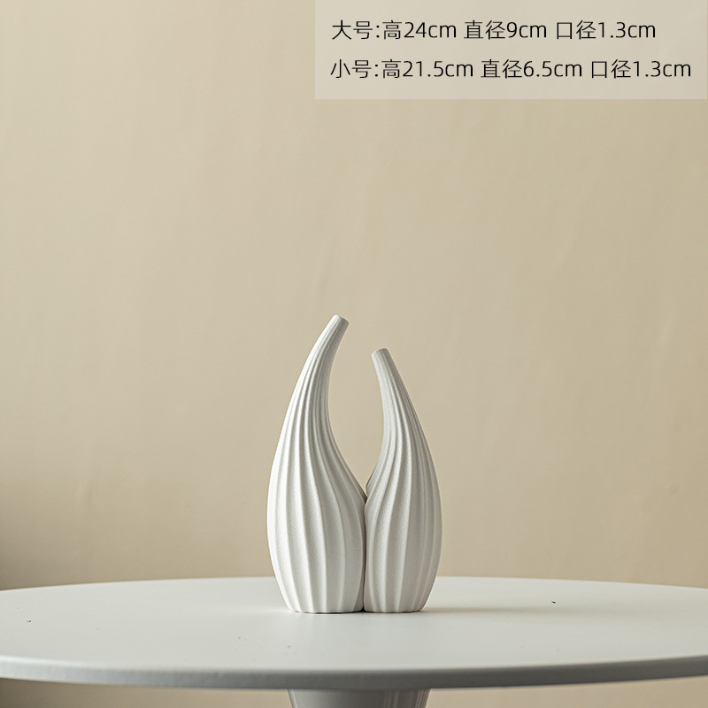 큰 흰색 + 작은 흰색 꽃병