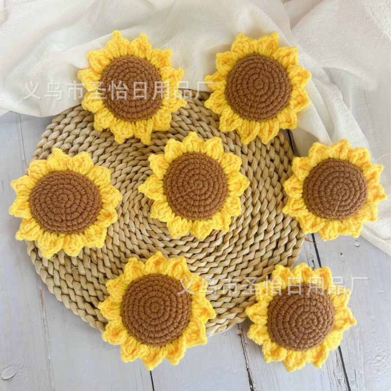 Hand-crocheted wool cotton sunflower sunflower simulation flower eternal flower teacher's day graduation season college entrance examination gift