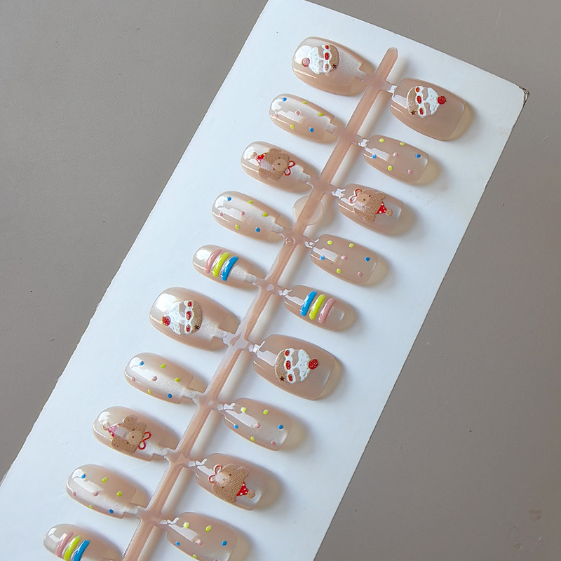 Cat-Eye Wearable Nails, Short Square and Round Cartoon Bear Cake, Polka Dot Manicure, Nude Strips, Finished Pre-Made Nails, Full Size Nails
