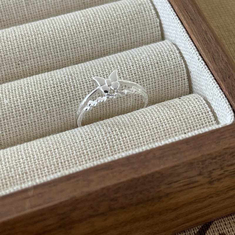 New S925 Pure Silver Ring for Women, Instagram Style, Simple and Unique Butterfly Design, High-End, Light Luxury, Personalized Open Finger Ring, Trendy