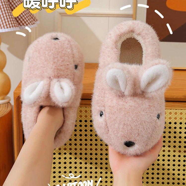 Женские хлопковые тапочки на осень и зиму 2024 года, новые домашние водонепроницаемые тапочки с закрытой пяткой, теплая и милая плюшевая хлопковая обувь для беременных.