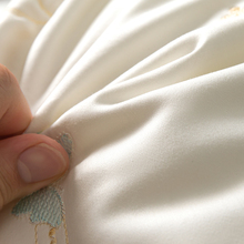 W1TRA类超柔软蚕丝枕头枕芯护颈椎助睡眠一对装家用低整