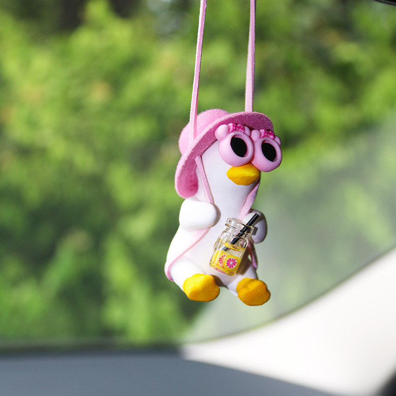 Cross-border car supplies car swing duck car rearview mirror pendant car decoration little duck car pendant