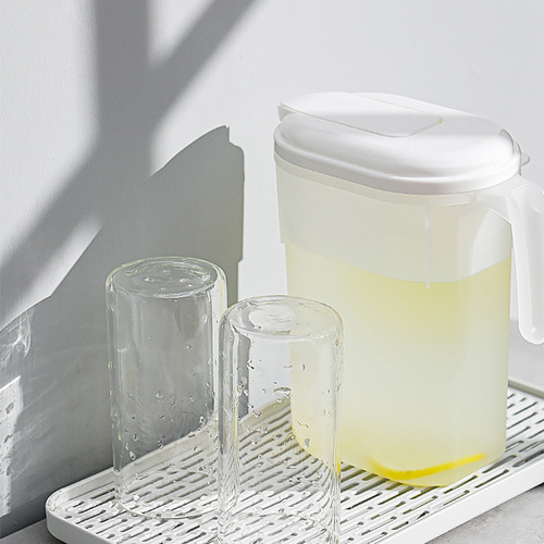 凉水壶日式家用大容量耐高温塑料冰箱冷水壶果汁柠檬水按压泡茶壶