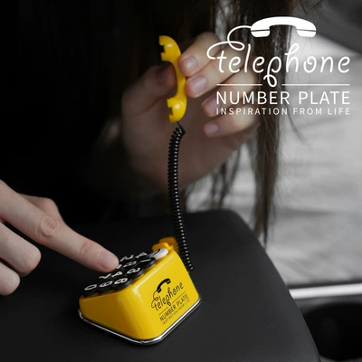 mobile phone number car interior — Nömrəli dayanma kartı