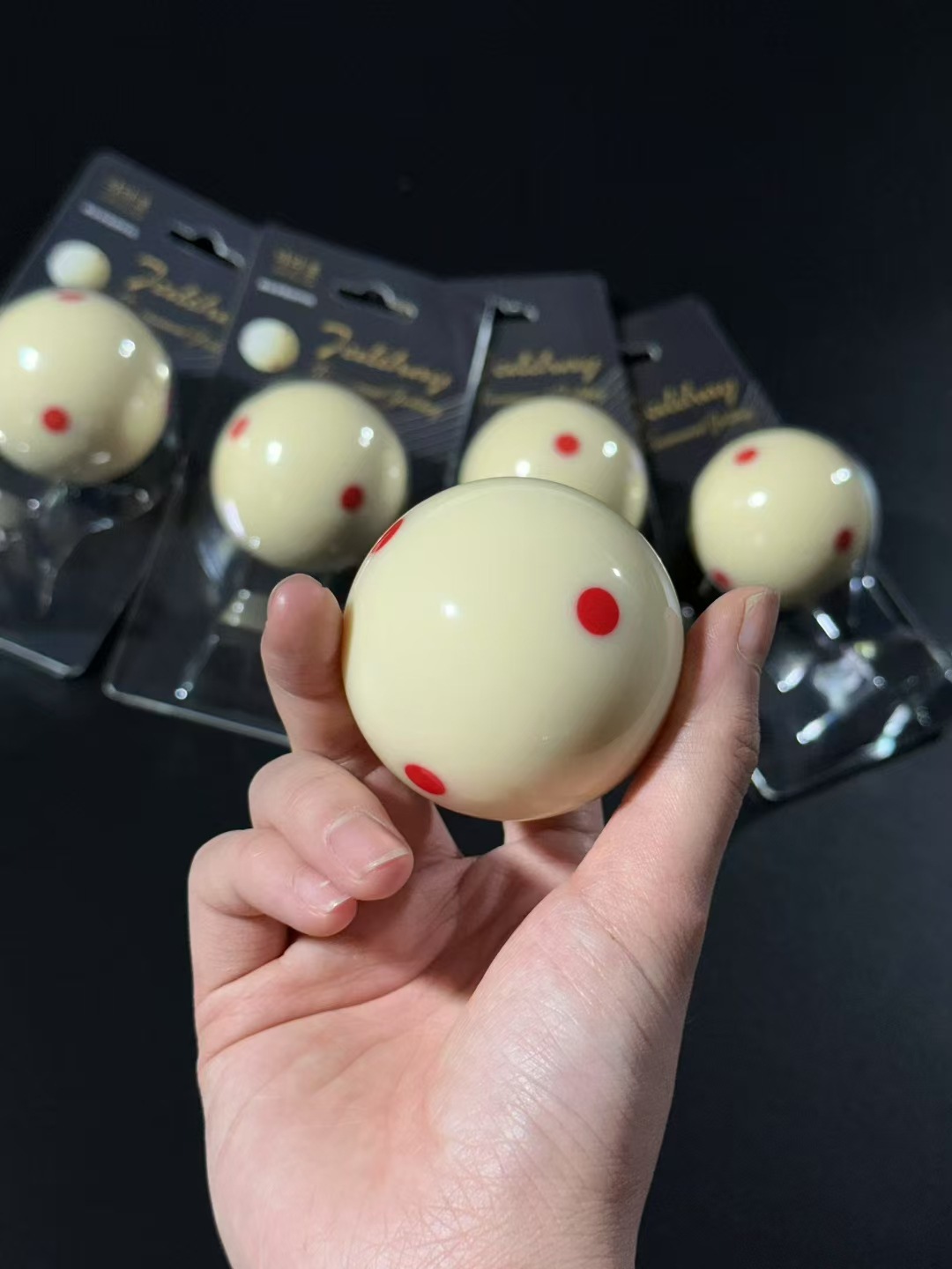 1 red dot mother ball