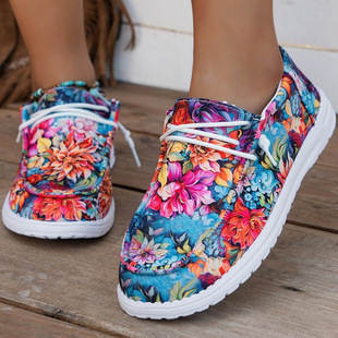 �W����a�¿�r�з���Ьӡ���A�^ǰϵ����ɫŮʿһ�_�ő���Ь�羳