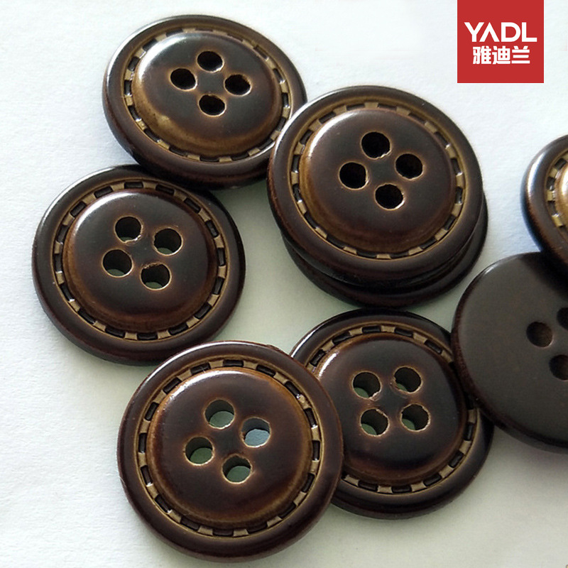 プラスチック円形ボタンニットコート二重線模造革ボタンコーヒー色黒色ボタン点線四眼模造革ボタン