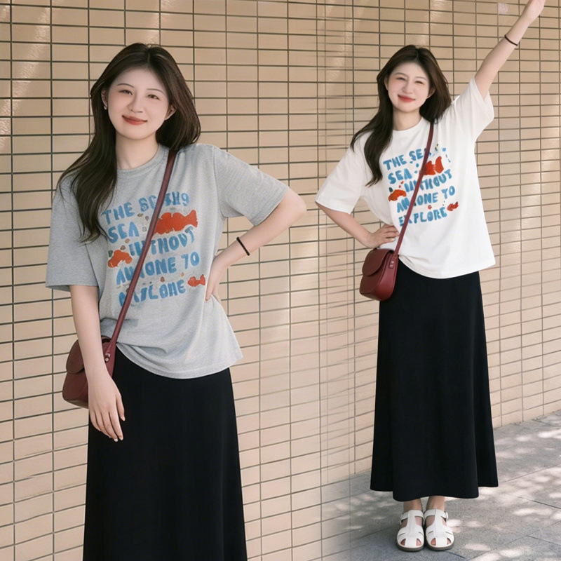 Maternity wear retro short-sleeve white T-shirt, Korean style loose-fitting niche design versatile top with small fish print set Maternity wear retro short-sleeve white T-shirt, Korean style loose-fitting niche design versatile top with small fish print set