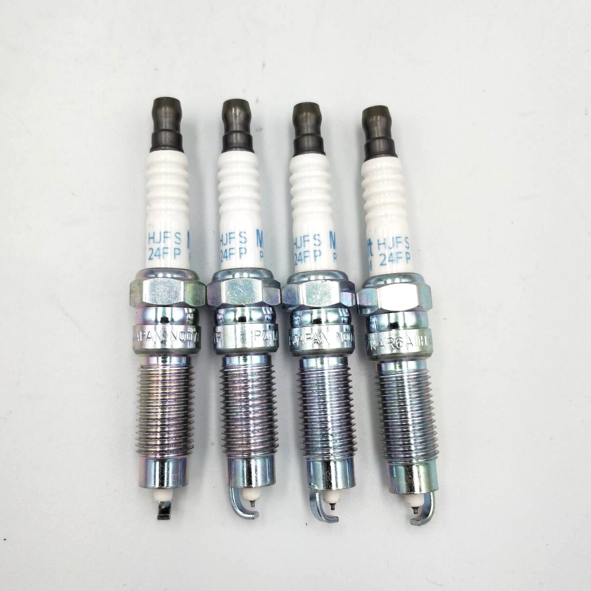 SP-509 suitable for Ford Mustang Lincoln 4.0 F-150 Iridium spark plug HJFS24FP SP509