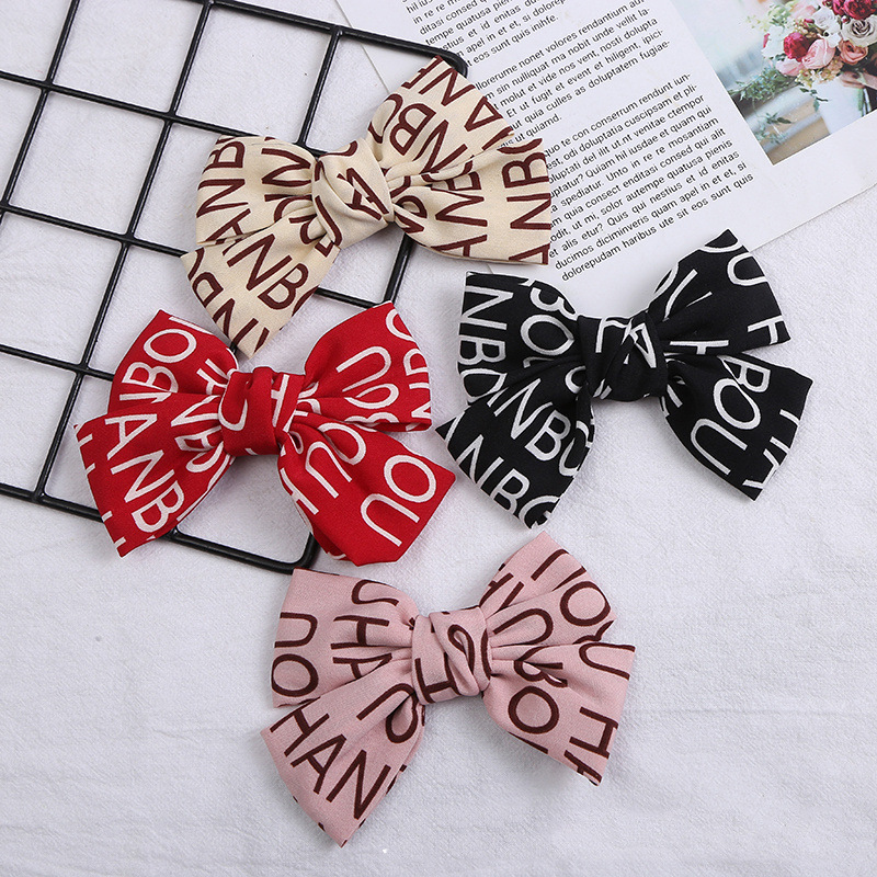 trend cloth with bow